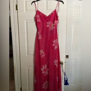 Morgan & co prom/formal dress. Tie back, size large